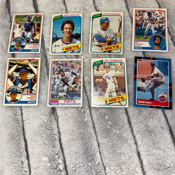 Topps Other - Topps Mets Trading Cards Set - Blue, Red, Yellow Accents